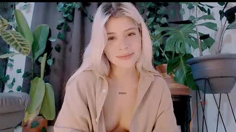 luckysapphire777 online show from October 2025 09:21:02 AM