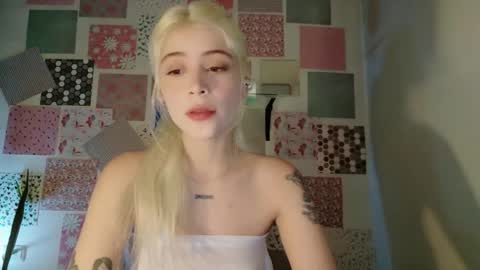 luckysapphire777 online show from November 2025 03:27:01 AM