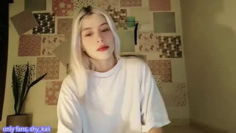 luckysapphire777 online show from December 2025 06:43:01 AM