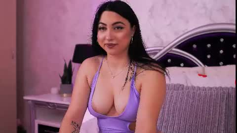 Snapshot of luckyymia chatting on July 2026 05:18:01 PM Mia online show from July 2026 05:18:01 PM