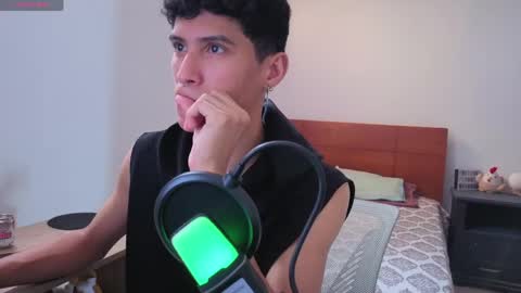 Lu Independent Model online show from March 2026 05:45:01 PM