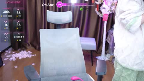 Lucy online show from February 2025 01:50:02 AM