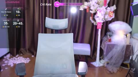 Lucy online show from February 2025 01:46:02 AM