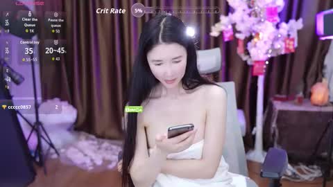 Lucy online show from October 2025 12:39:02 PM