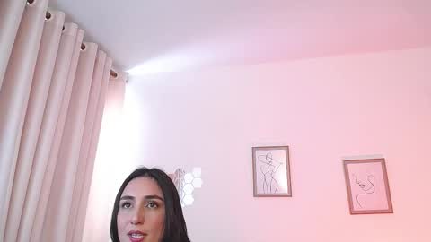 Lucia online show from December 2025 09:11:02 PM