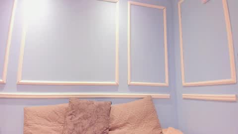 lucy_canel online show from November 2025 01:39:01 AM