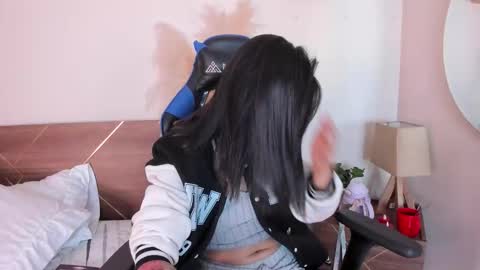 Your Lucy online show from October 2025 04:43:01 AM