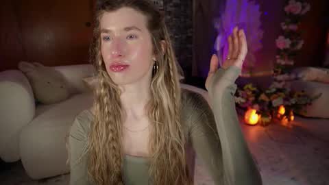 Lucy. online show from March 2026 02:17:01 AM