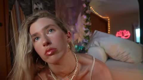 Lucy. online show from April 2026 12:05:01 AM