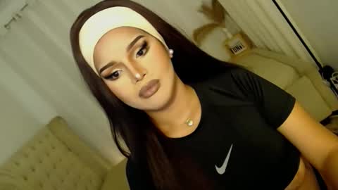    MONA    online show from November 2025 05:45:01 PM