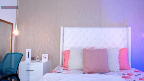 Lucy online show from December 2025 01:06:01 PM