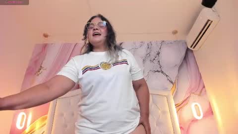 Snapshot of lucy_milf_474 chatting on June 2026 12:20:01 PM Lucy online show from June 2026 12:20:01 PM