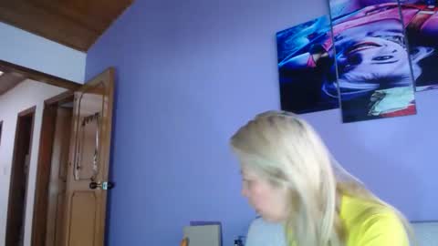  SleepyAbuela online show from March 2026 01:03:02 PM