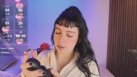 Sofia  online show from October 2025 07:47:02 PM