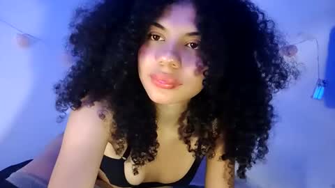 Lucia online show from April 2026 08:57:02 PM