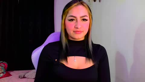 LUCIA  online show from December 2024 11:03:01 PM