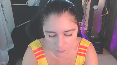 Snapshot of lucyli_ chatting on May 2026 01:28:02 PM LUCY online show from May 2026 01:28:02 PM