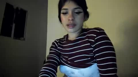 Snapshot of lucyportman chatting on June 2026 06:52:02 AM lucyportman online show from June 2026 06:52:02 AM