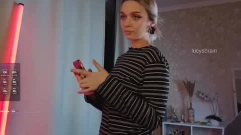 Lucy online show from September 2025 04:39:02 PM