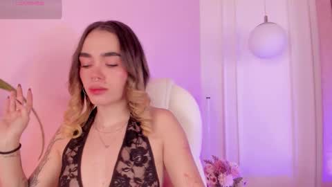 Lucy online show from October 2025 04:14:01 AM