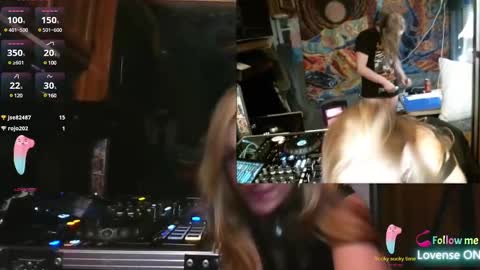 Snapshot of lucyvybes_and_gogert chatting on March 2025 11:18:01 AM Lucy Vybes and Go-Gert online show from March 2025 11:18:01 AM