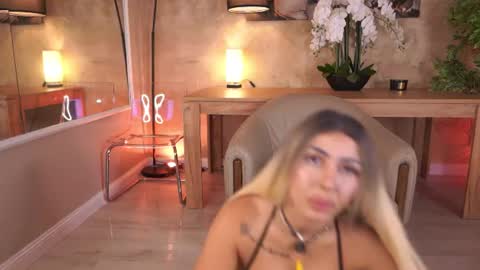 Snapshot of lucyyrosse chatting on July 2026 08:06:01 AM LucyRose online show from July 2026 08:06:01 AM