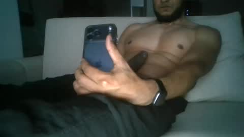 Snapshot of luhizu87871987 chatting on July 2026 04:51:01 AM luhizu87871987 online show from July 2026 04:51:01 AM