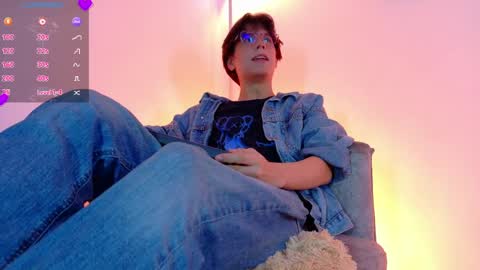 Lui online show from March 2026 03:17:01 AM