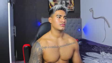 Snapshot of luigi_hot_ chatting on May 2026 05:32:02 PM Luigi Independent model online show from May 2026 05:32:02 PM