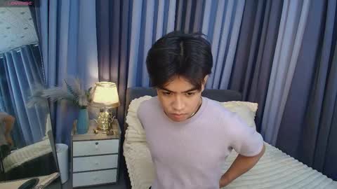 luigi_moreno online show from October 2025 04:48:02 PM