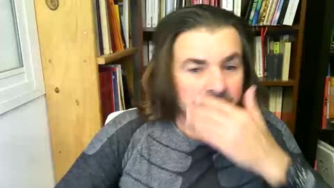 LUIGIJOHN online show from November 2025 06:40:01 PM