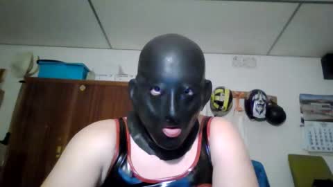 A slave to the mistress.. un esclavo para las amas dominantes. online show from November 2025 02:20:01 PM