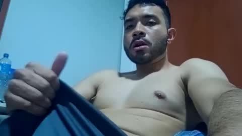 Snapshot of luis_hunk chatting on February 2026 07:13:01 AM Andrew online show from February 2026 07:13:01 AM