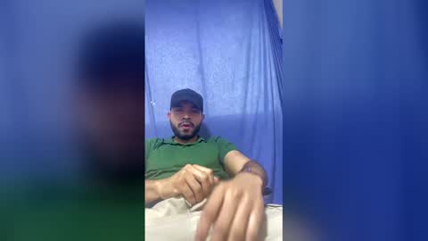Snapshot of luis_hunk chatting on May 2026 10:39:01 PM Andrew online show from May 2026 10:39:01 PM