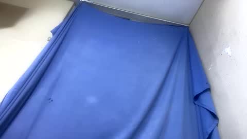 Snapshot of luis_hunk chatting on May 2026 07:47:01 AM Andrew online show from May 2026 07:47:01 AM