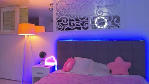 LuisaClover online show from April 2026 12:37:01 AM