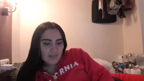 Snapshot of luisamonsterdick chatting on December 2024 04:24:02 PM Luisa Monsters online show from December 2024 04:24:02 PM