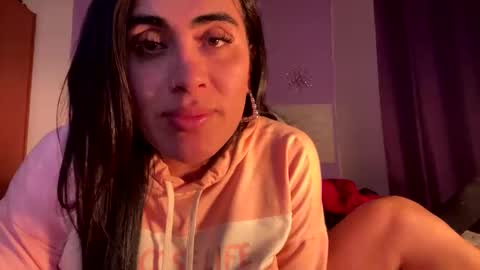 Snapshot of luisamonsterdick chatting on December 2024 02:51:01 AM Luisa Monsters online show from December 2024 02:51:01 AM