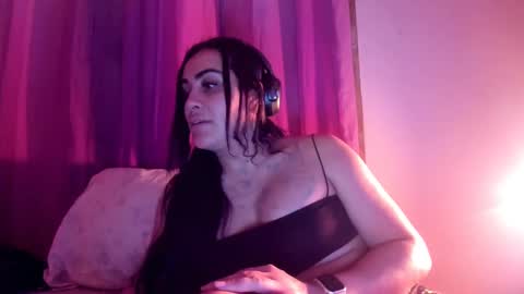 Snapshot of luisamonsterdick chatting on February 2025 02:25:01 AM Luisa Monsters online show from February 2025 02:25:01 AM