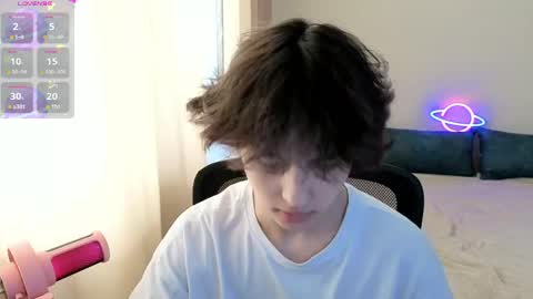 lukahayes online show from April 2026 12:32:02 PM