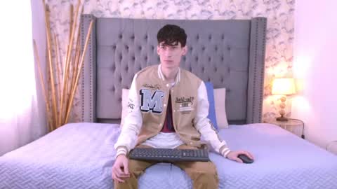 luke_carter online show from September 2025 01:02:02 PM