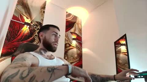 Snapshot of luke_davis01 chatting on February 2026 01:09:02 PM LUKE online show from February 2026 01:09:02 PM