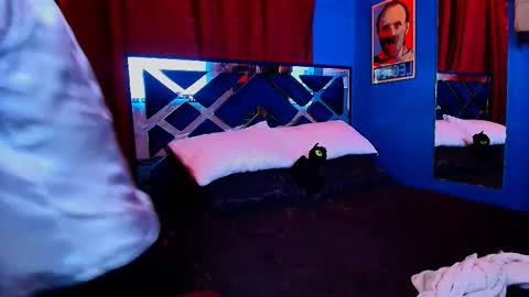 Snapshot of luke_howland chatting on January 2026 12:38:02 AM Luke online show from January 2026 12:38:02 AM