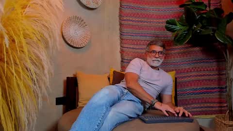 Snapshot of lukecrews chatting on March 2025 02:15:02 AM Luke Crews online show from March 2025 02:15:02 AM