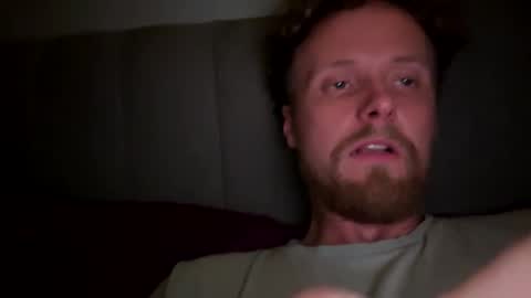 lukeeeeey96 online show from December 2025 10:16:01 PM