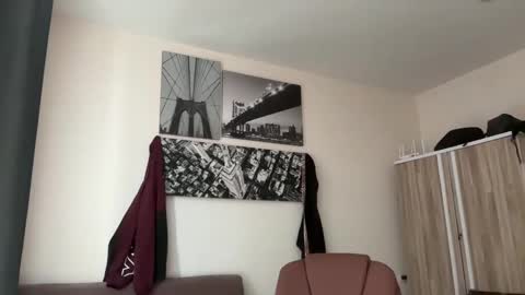 MR. Luke Gunn online show from November 2025 02:43:02 AM