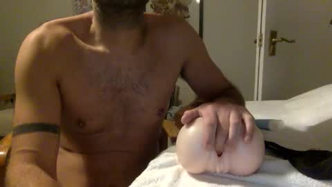 Snapshot of lukes853 chatting on October 2025 10:45:02 PM lukes853 online show from October 2025 10:45:02 PM