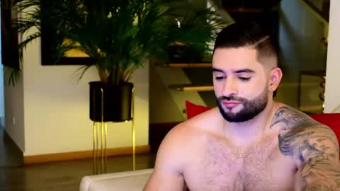 Snapshot of lukhass chatting on May 2026 11:43:01 PM Lukhas f4f online show from May 2026 11:43:01 PM