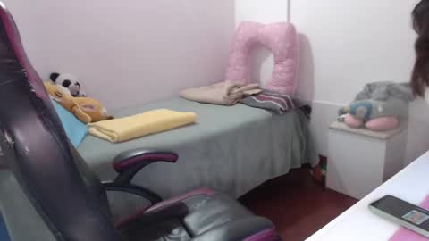 Snapshot of lula_05 chatting on December 2024 04:20:02 PM Vicky online show from December 2024 04:20:02 PM