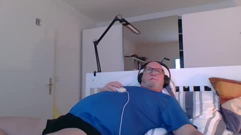 Snapshot of luley58 chatting on February 2025 06:18:01 AM luley58 online show from February 2025 06:18:01 AM